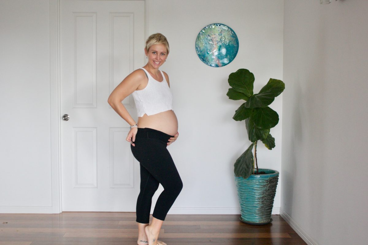 pregnancy yoga tights for the second trimester
