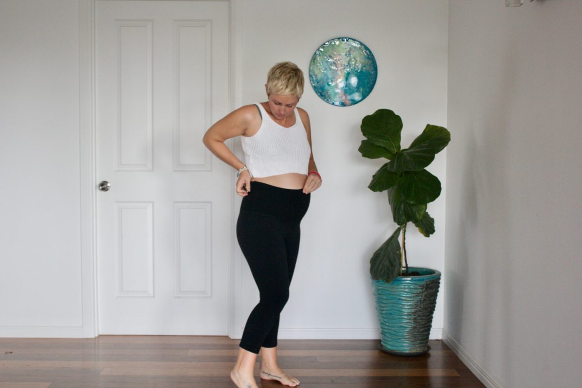 pregnancy yoga tights for the second trimester