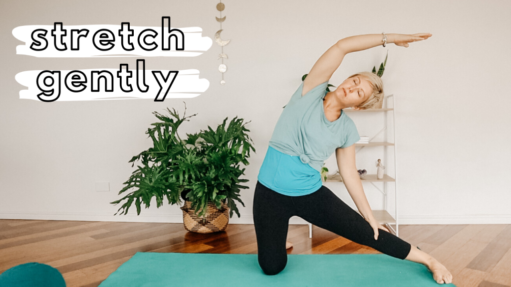 Pregnancy yoga for round ligament pain