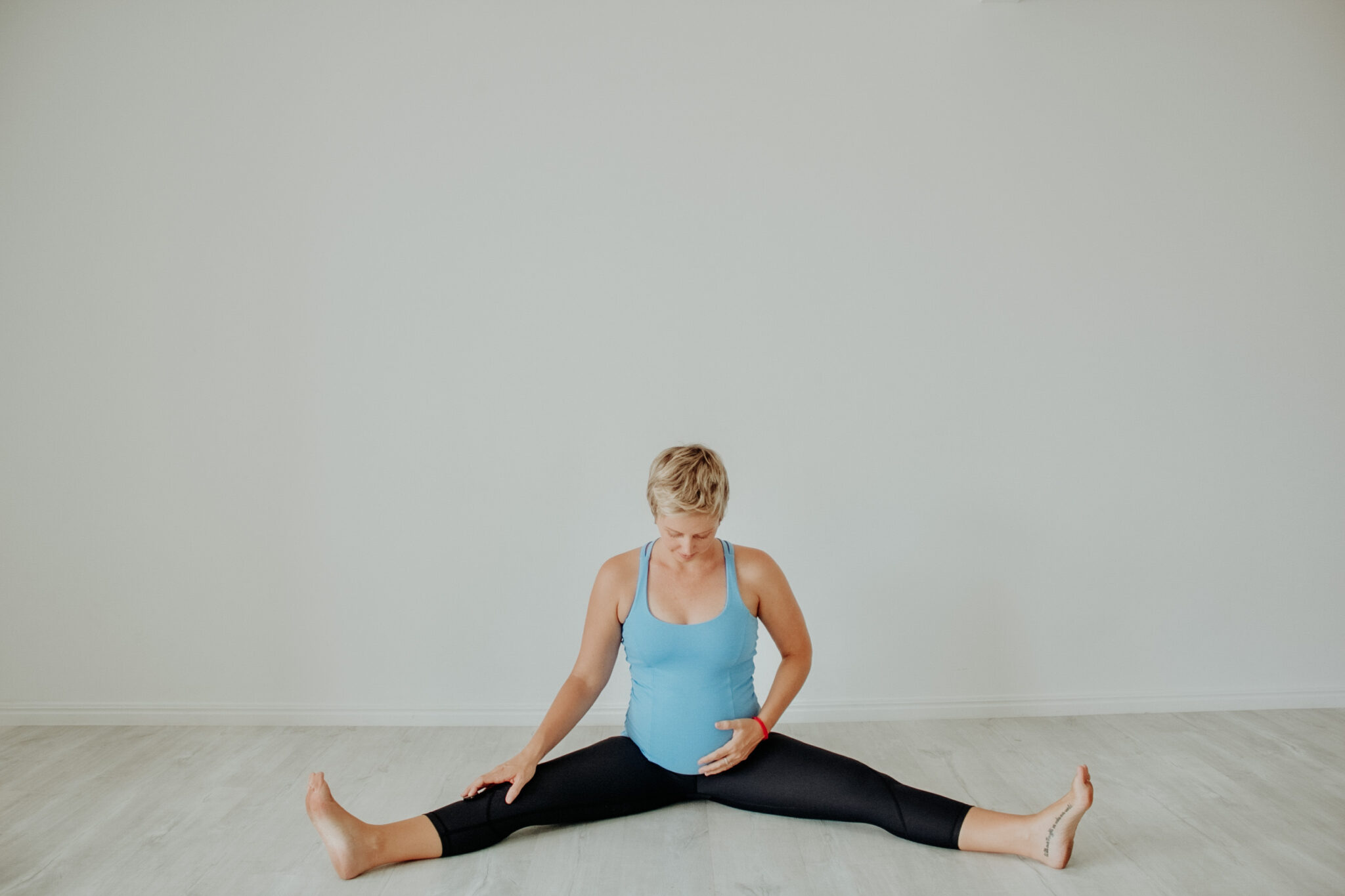 Prenatal Yoga Poses: 7 Relaxing Poses | YouAligned.com